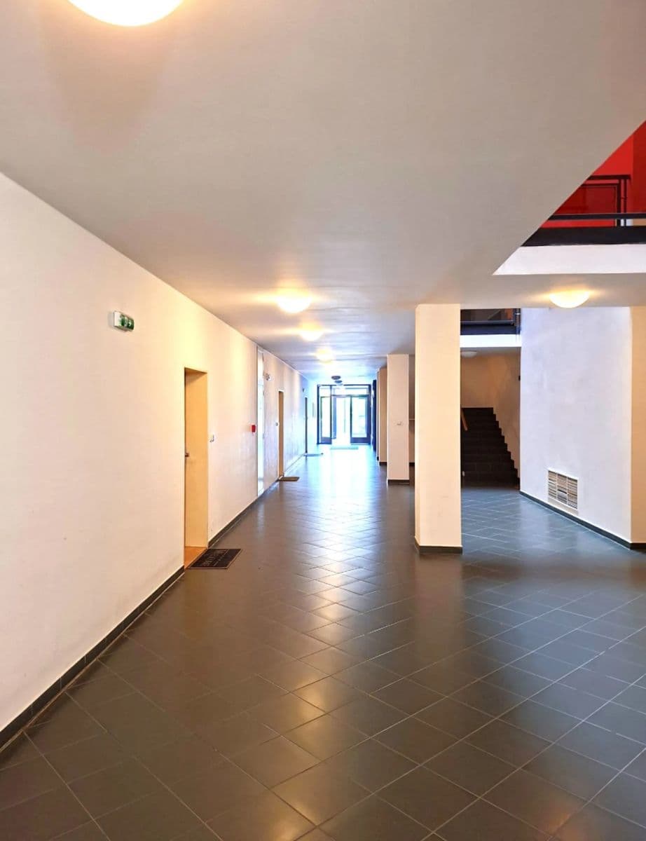 Pronájem bytu 1+kk 52 m², Voskovcova, Praha, Praha Pronájem bytu 1+kk 52 m², Voskovcova, Praha, Praha