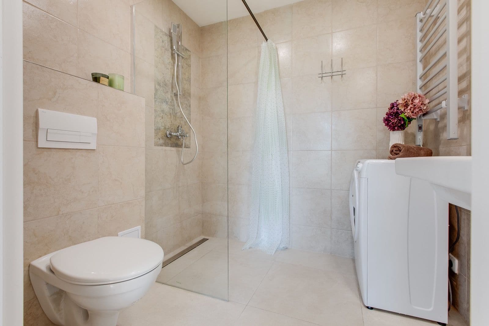 Pronájem bytu 1+kk 38 m², Bakalářská, Praha, Praha Pronájem bytu 1+kk 38 m², Bakalářská, Praha, Praha