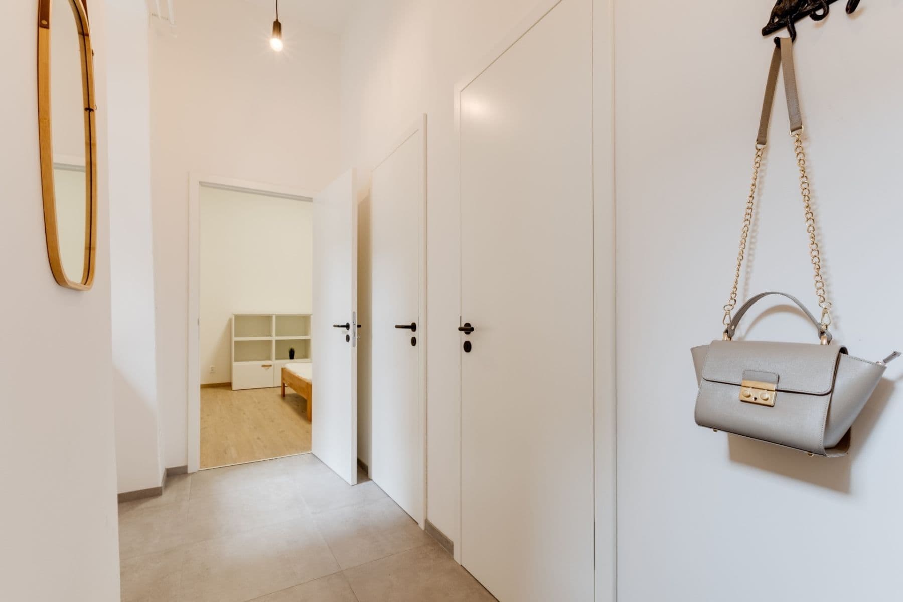 Pronájem bytu 2+kk 55 m², Prvního pluku, Praha, Praha Pronájem bytu 2+kk 55 m², Prvního pluku, Praha, Praha