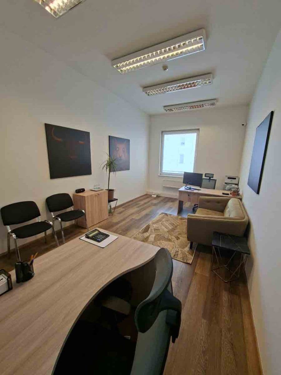 Pronájem kanceláře 21 m², Londýnská, Praha, Praha Pronájem kanceláře 21 m², Londýnská, Praha, Praha