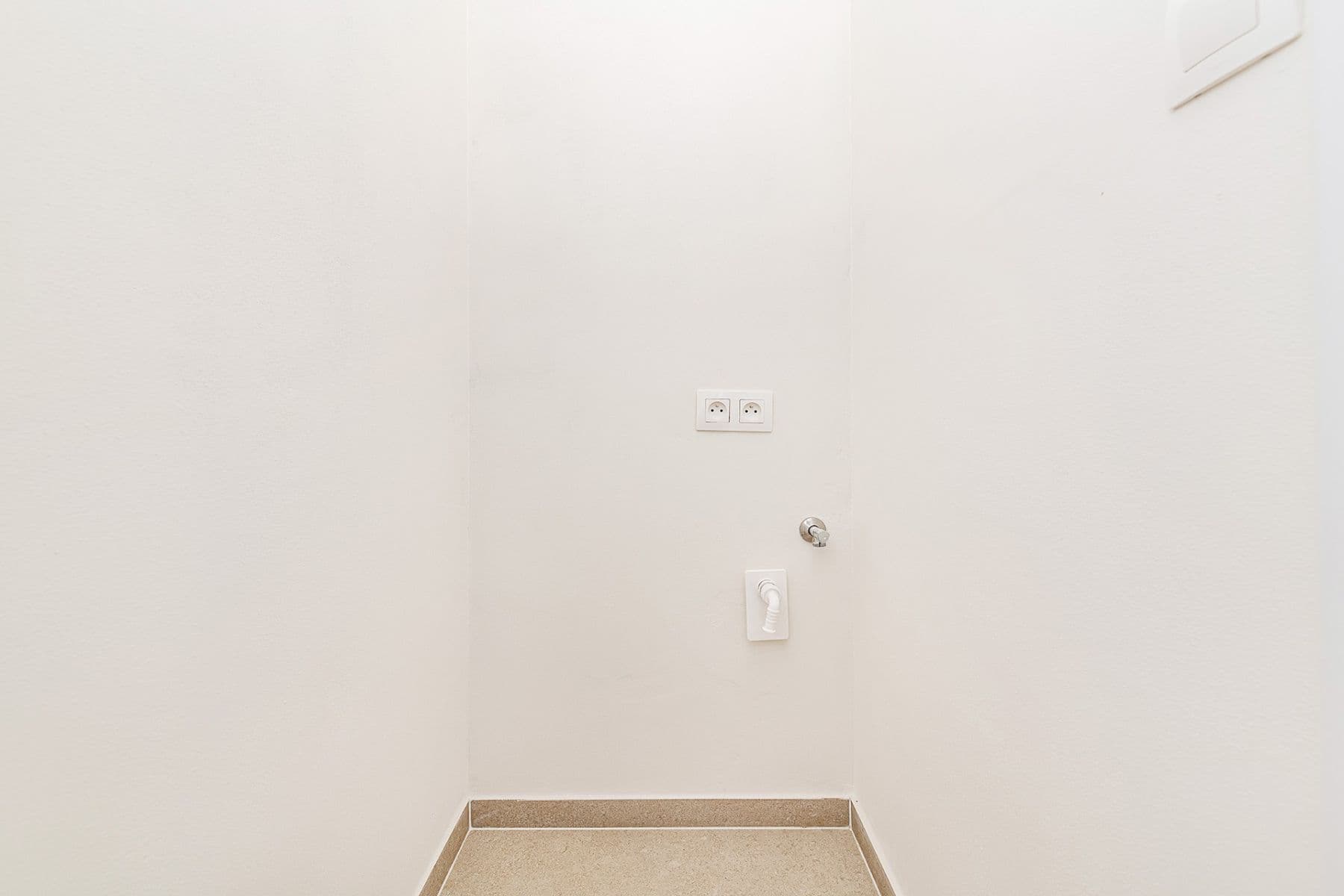 Prodej bytu 4+kk 80 m², Arabská, Praha, Praha Prodej bytu 4+kk 80 m², Arabská, Praha, Praha