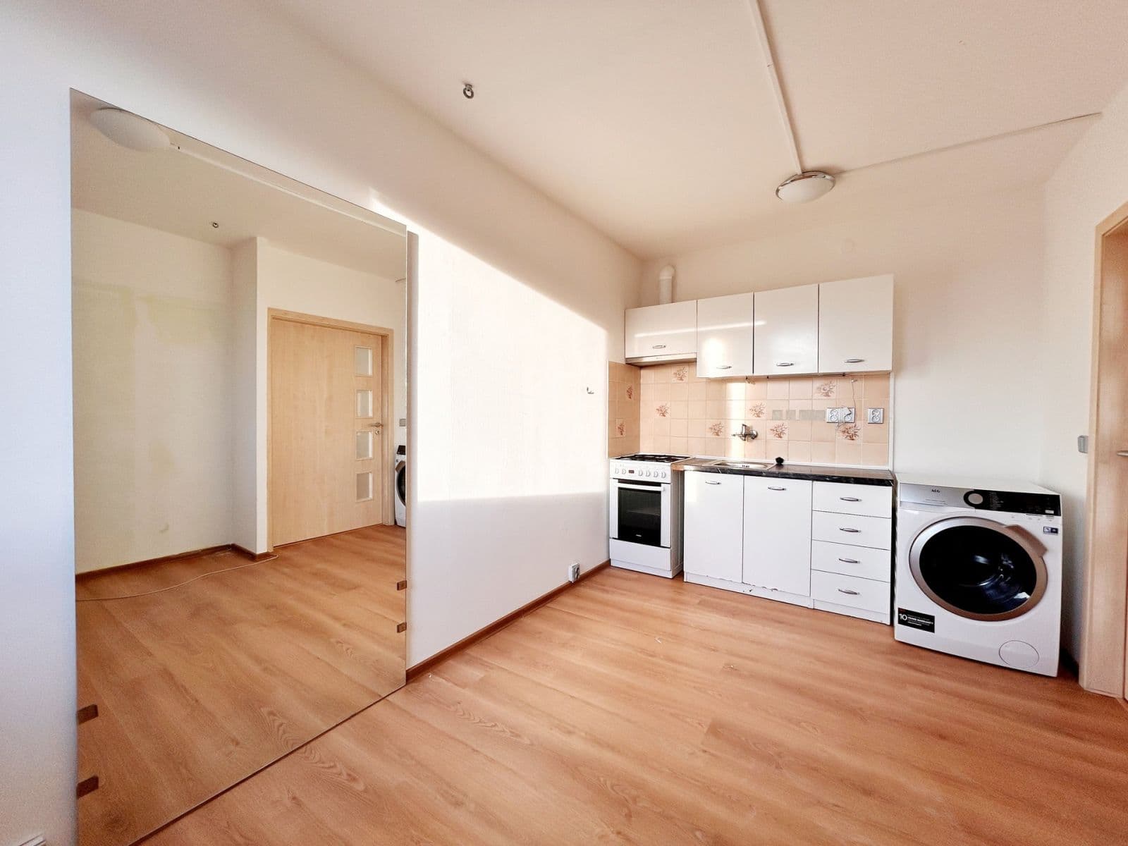 Pronájem bytu 2+1 59 m², Střekovská, Praha, Praha Pronájem bytu 2+1 59 m², Střekovská, Praha, Praha