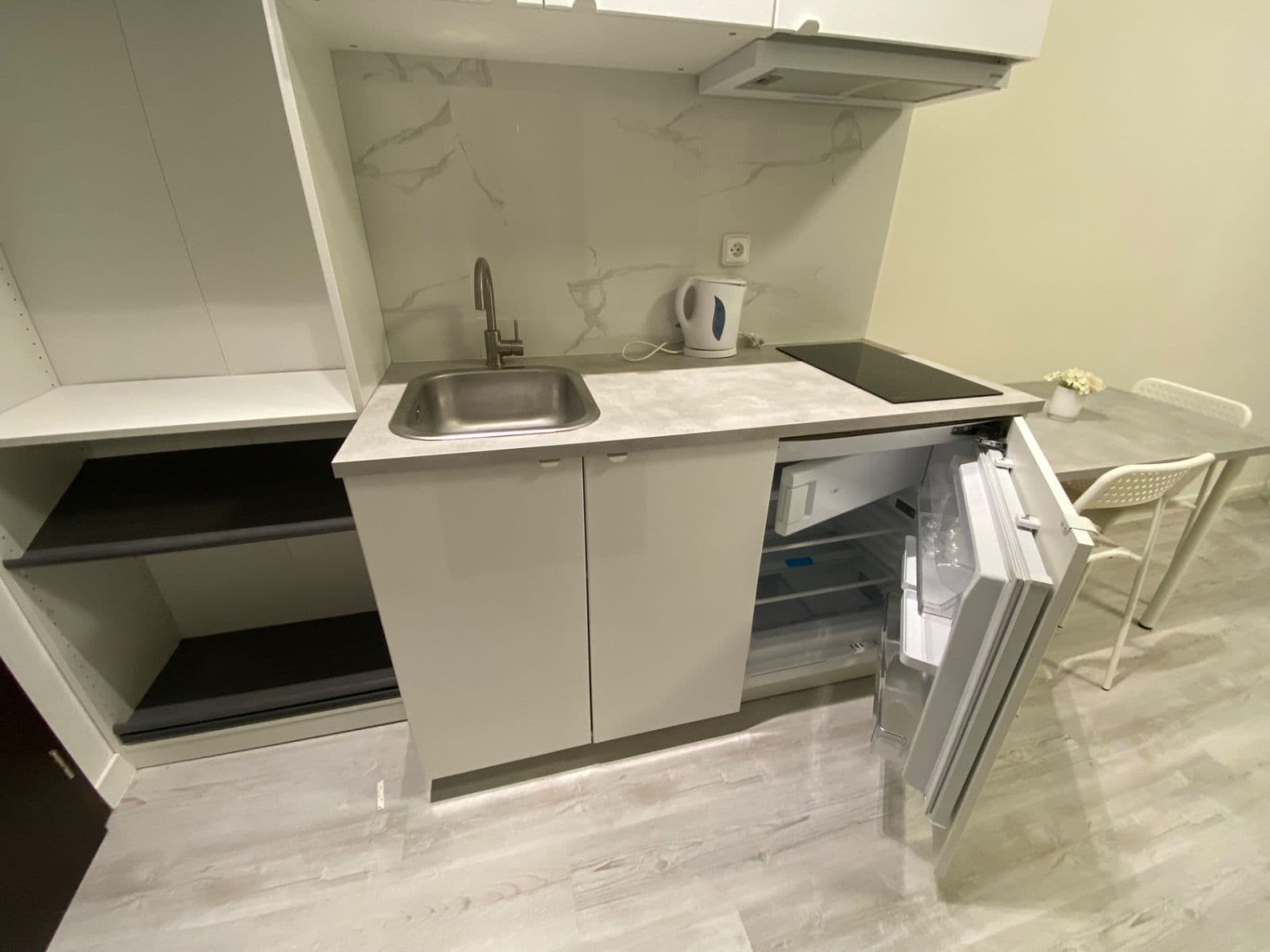 Pronájem bytu 1+kk 18 m², Poznaňská, Sázava, Středočeský kraj Pronájem bytu 1+kk 18 m², Poznaňská, Sázava, Středočeský kraj