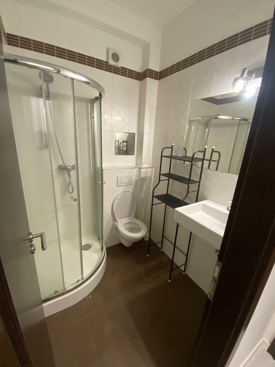 Pronájem bytu 1+kk 18 m², Poznaňská, Sázava, Středočeský kraj Pronájem bytu 1+kk 18 m², Poznaňská, Sázava, Středočeský kraj