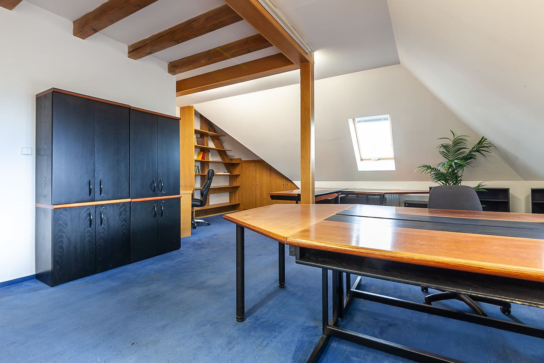 Prodej kanceláře 138 m², Vršovické náměstí, Praha, Praha Prodej kanceláře 138 m², Vršovické náměstí, Praha, Praha