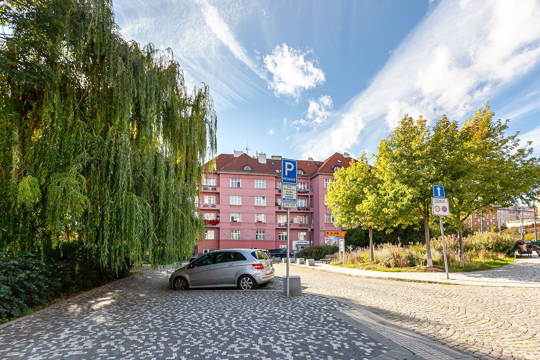 Prodej kanceláře 138 m², Vršovické náměstí, Praha, Praha Prodej kanceláře 138 m², Vršovické náměstí, Praha, Praha