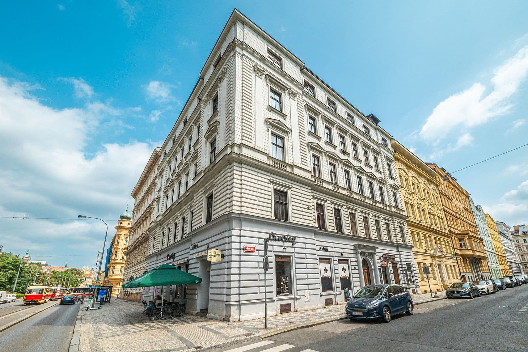 Prodej bytu 3+1 139 m², Mělnická, Praha, Praha Prodej bytu 3+1 139 m², Mělnická, Praha, Praha