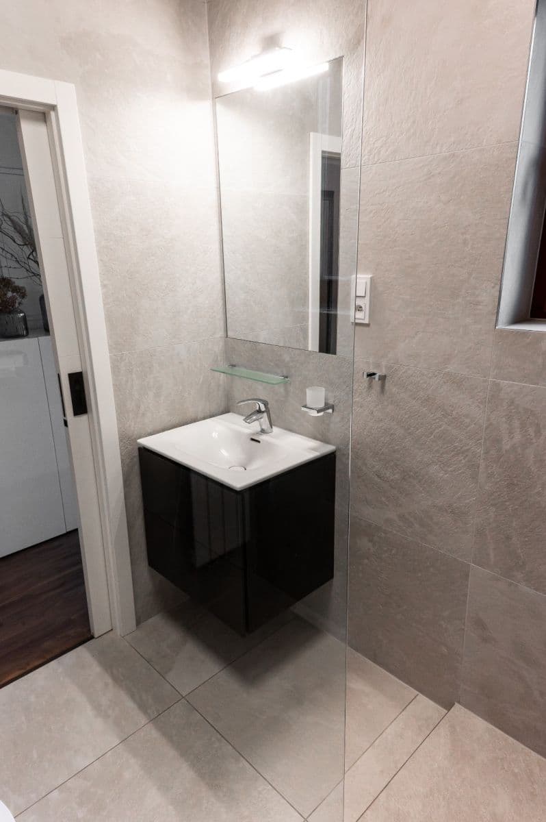 Prodej domu 155 m², pozemek 708 m², Jizerská, Říčany, Středočeský kraj Prodej domu 155 m², pozemek 708 m², Jizerská, Říčany, Středočeský kraj