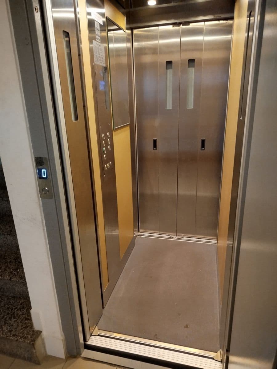 Prodej bytu 3+1 71 m², Alešova, Plzeň, Plzeňský kraj Prodej bytu 3+1 71 m², Alešova, Plzeň, Plzeňský kraj