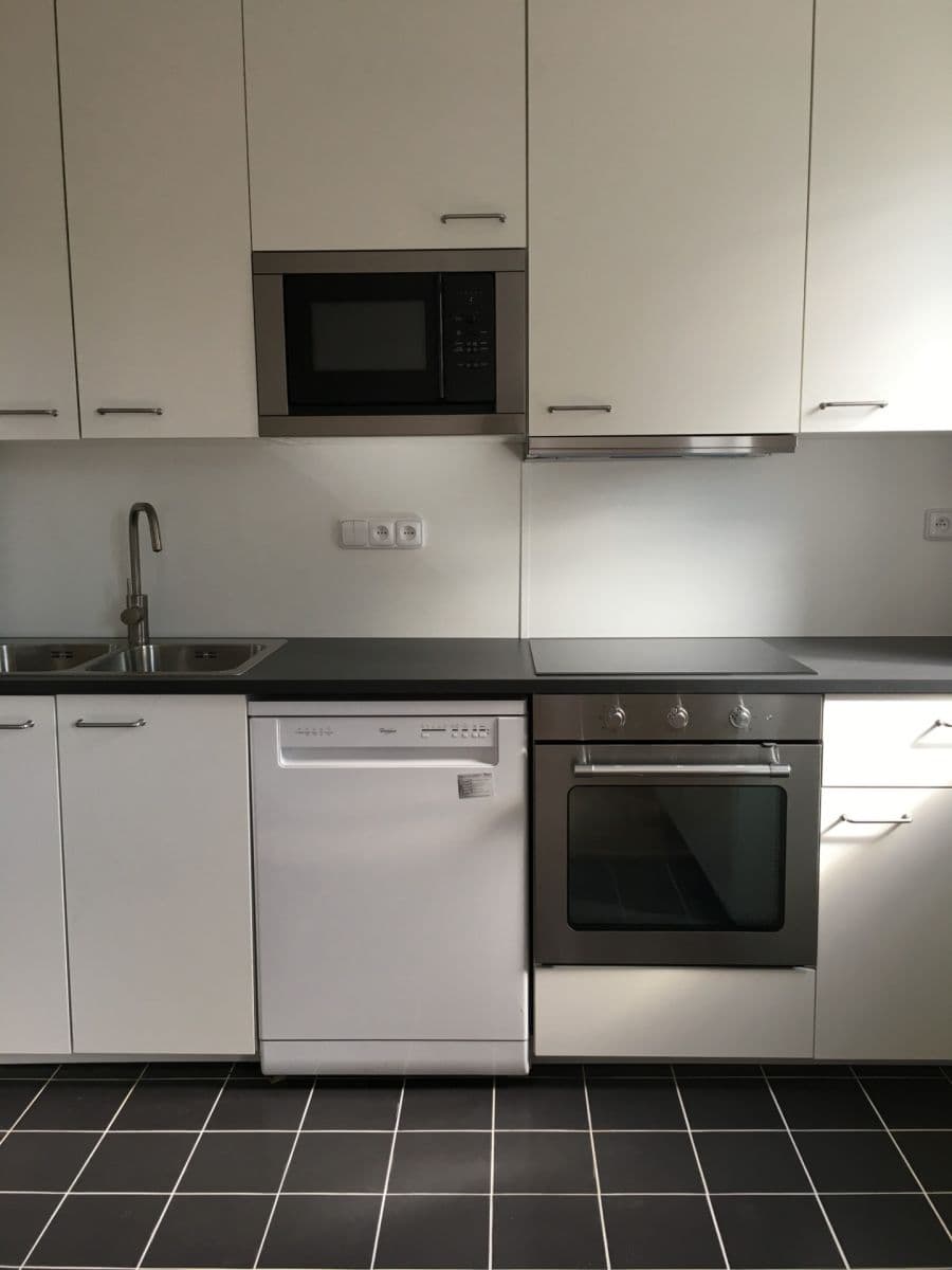 Pronájem bytu 3+kk 80 m², Sedlecká, Praha, Praha Pronájem bytu 3+kk 80 m², Sedlecká, Praha, Praha