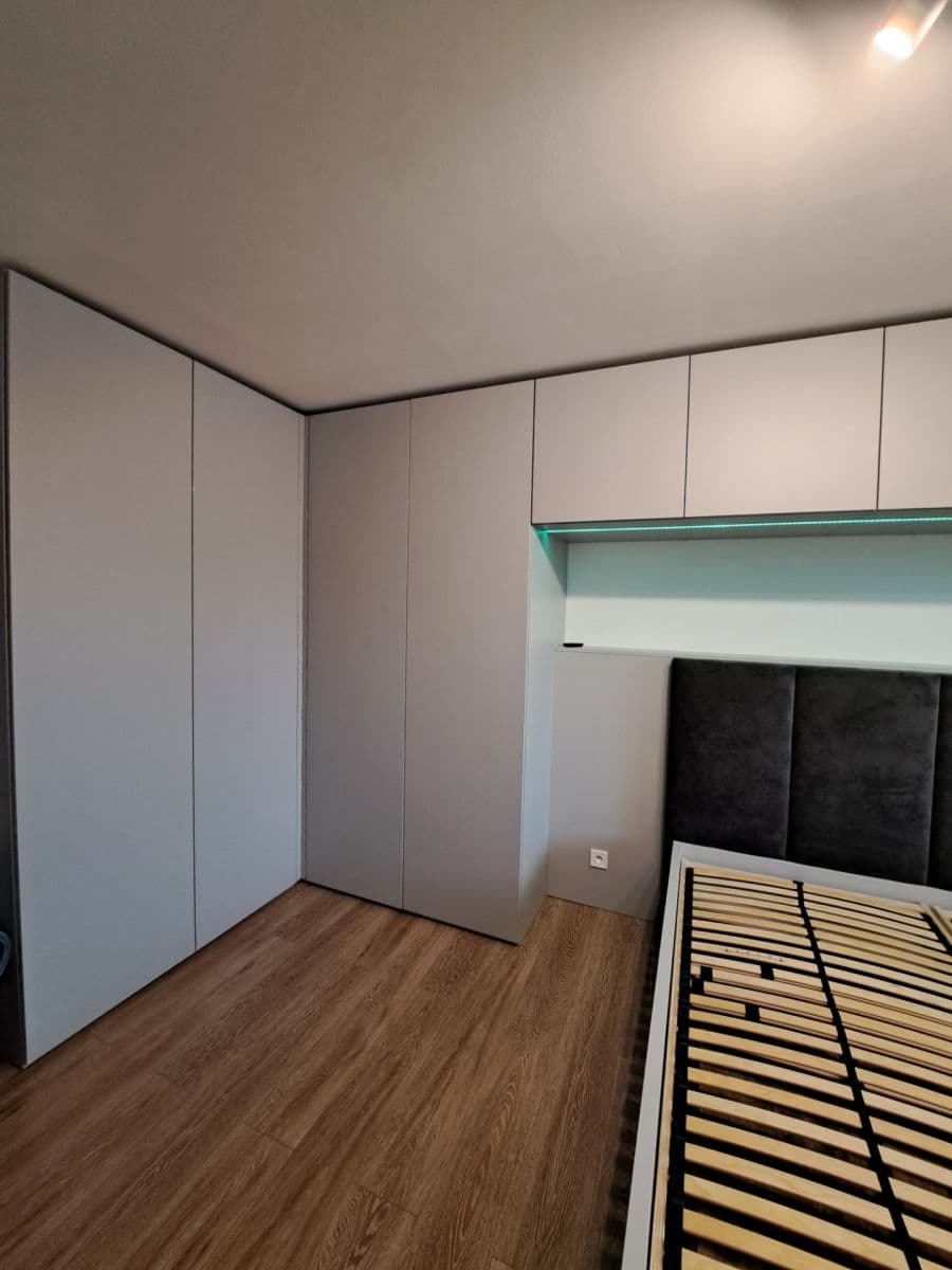 Pronájem bytu 3+kk 78 m², Velvarská, Horoměřice, Středočeský kraj Pronájem bytu 3+kk 78 m², Velvarská, Horoměřice, Středočeský kraj