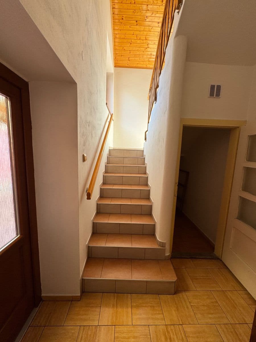 Prodej domu 88 m², pozemek 180 m², Rybářská, Ivančice, Jihomoravský kraj Prodej domu 88 m², pozemek 180 m², Rybářská, Ivančice, Jihomoravský kraj