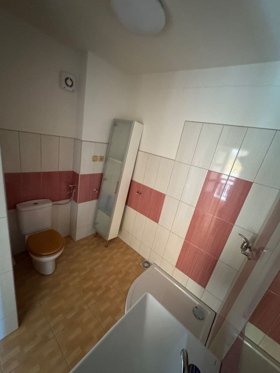 Prodej domu 88 m², pozemek 180 m², Rybářská, Ivančice, Jihomoravský kraj Prodej domu 88 m², pozemek 180 m², Rybářská, Ivančice, Jihomoravský kraj