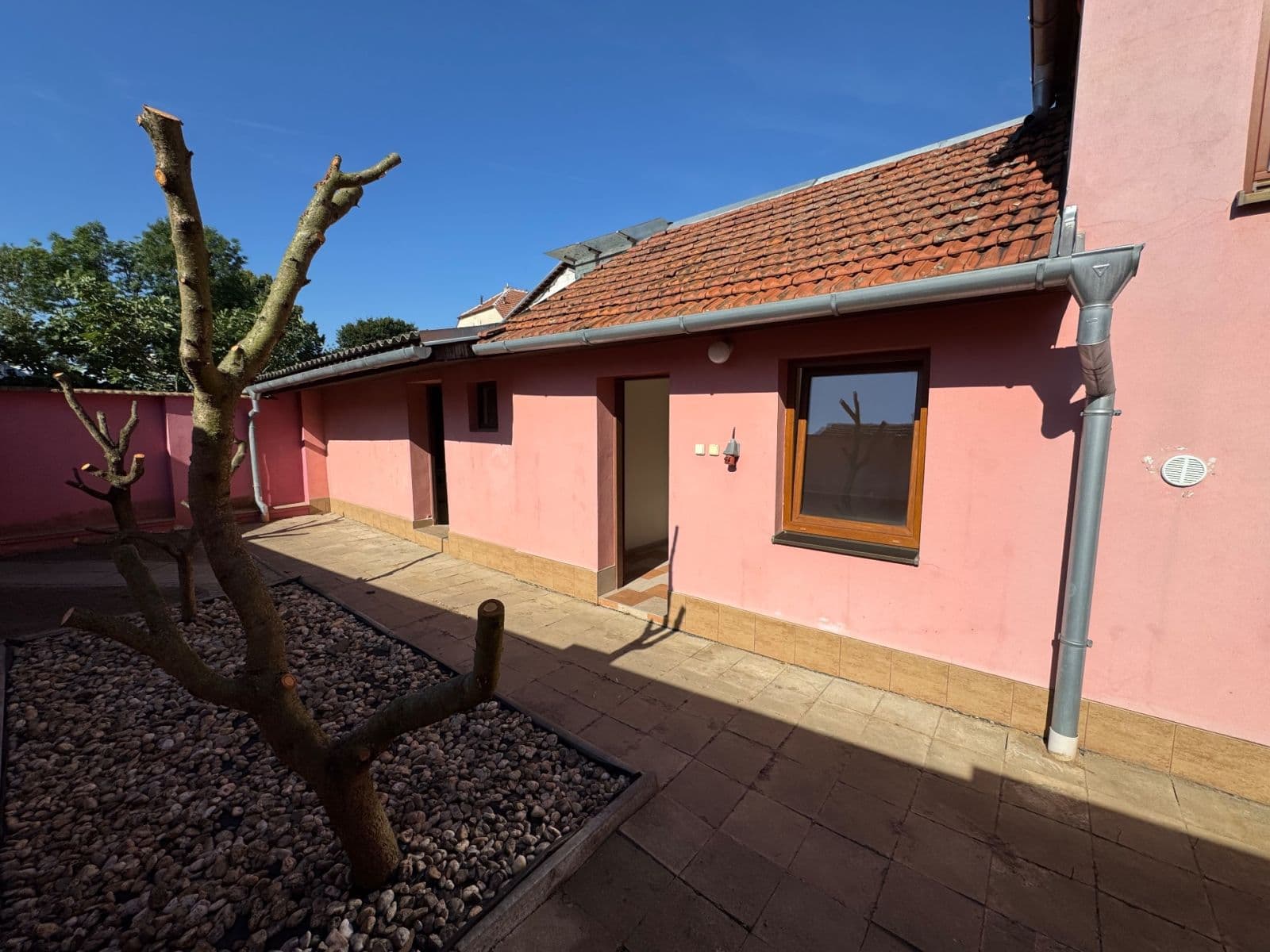 Prodej domu 88 m², pozemek 180 m², Rybářská, Ivančice, Jihomoravský kraj Prodej domu 88 m², pozemek 180 m², Rybářská, Ivančice, Jihomoravský kraj