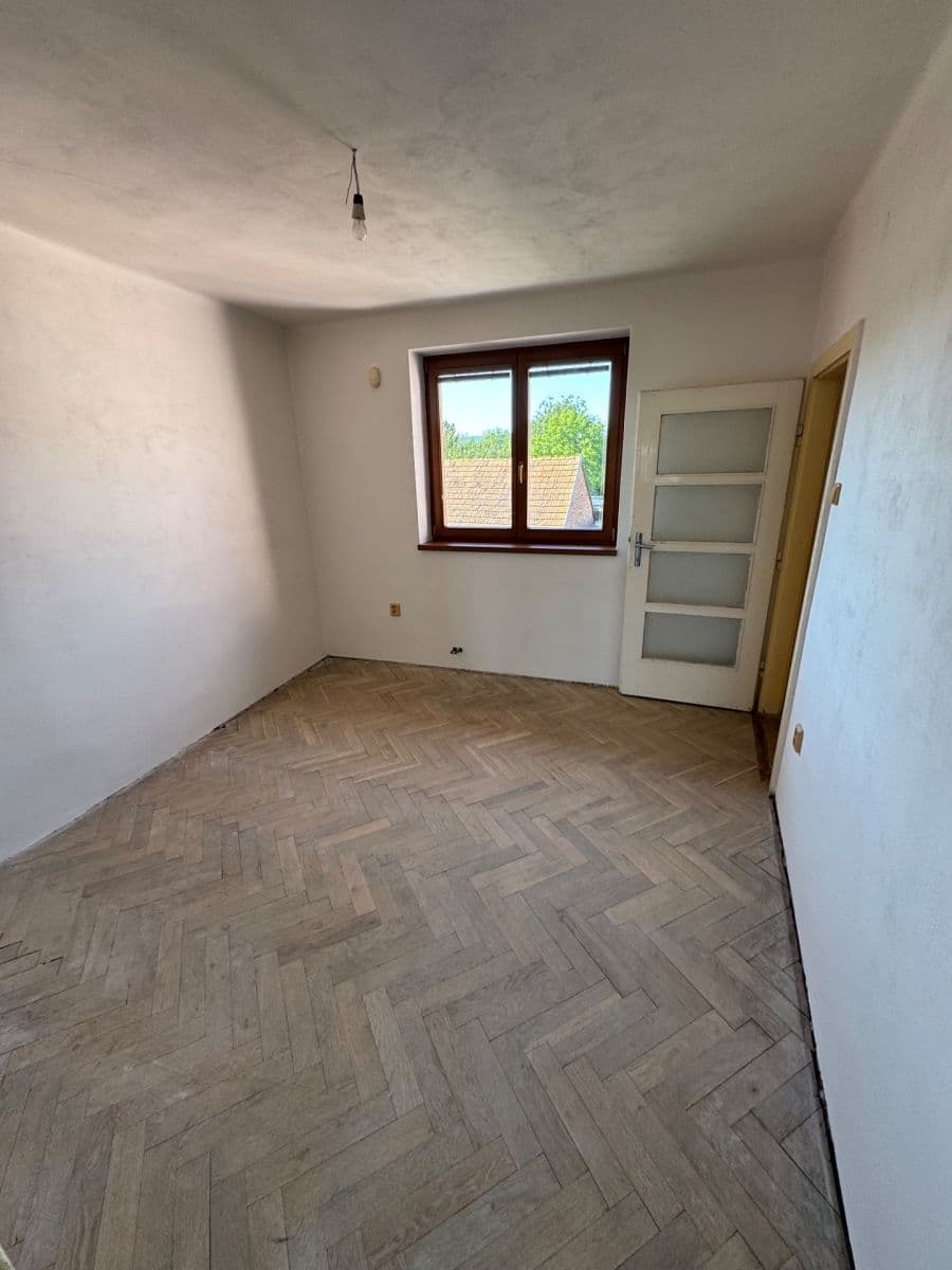 Prodej domu 88 m², pozemek 180 m², Rybářská, Ivančice, Jihomoravský kraj Prodej domu 88 m², pozemek 180 m², Rybářská, Ivančice, Jihomoravský kraj
