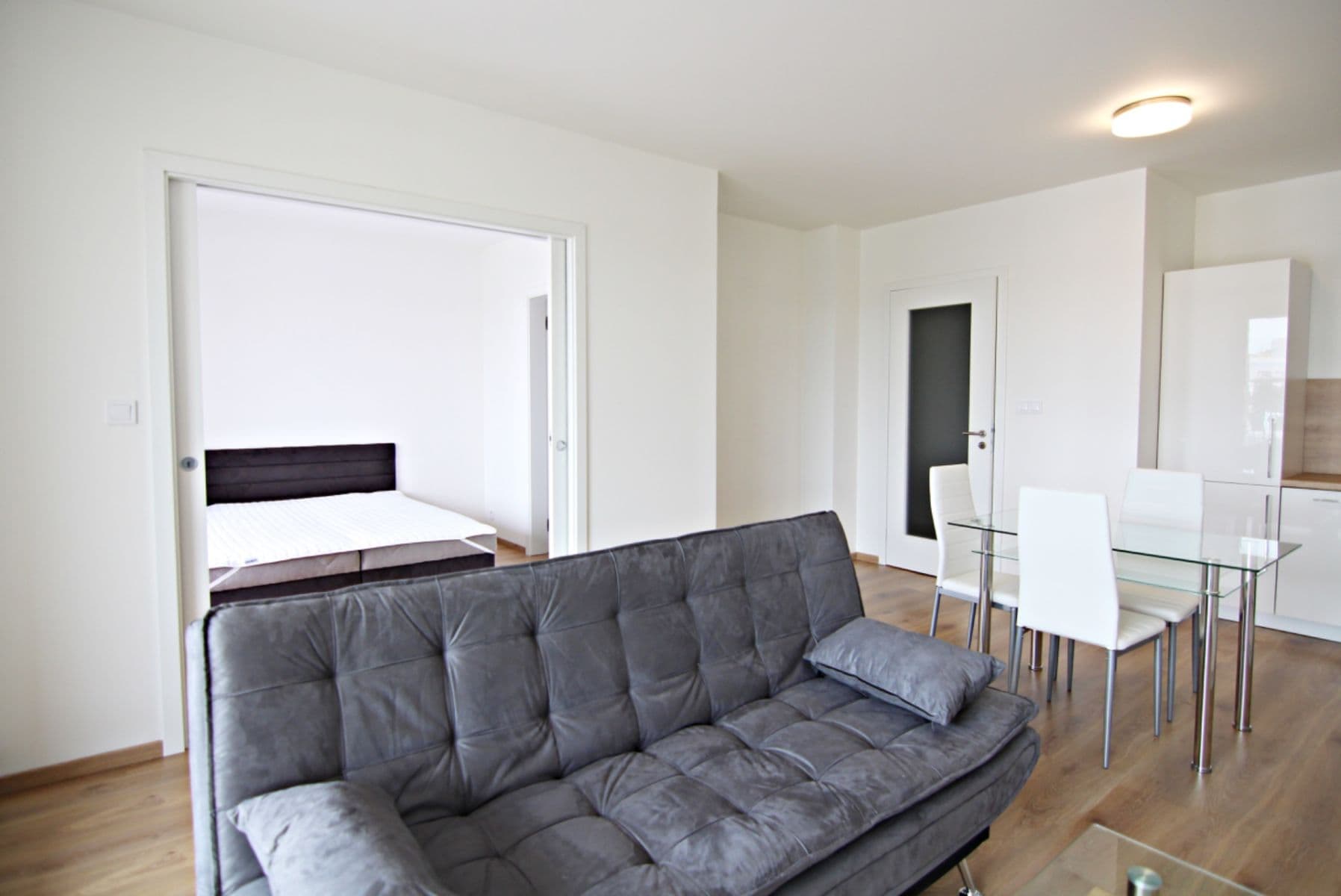 Pronájem bytu 2+kk 63 m², U Červeného mlýna, Brno, Jihomoravský kraj Pronájem bytu 2+kk 63 m², U Červeného mlýna, Brno, Jihomoravský kraj