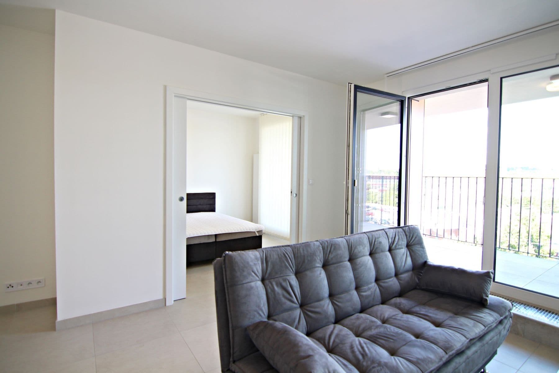 Pronájem bytu 2+kk 65 m², U Červeného mlýna, Brno, Jihomoravský kraj Pronájem bytu 2+kk 65 m², U Červeného mlýna, Brno, Jihomoravský kraj