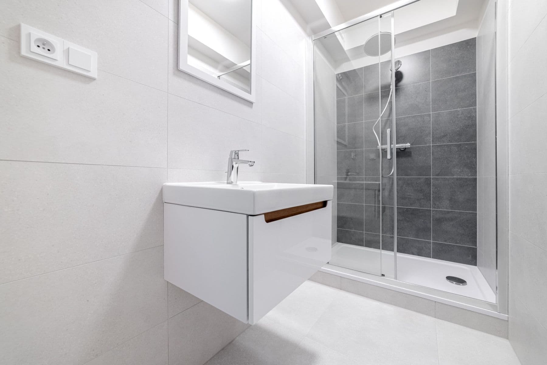 Pronájem bytu 1+1 40 m², Na Mokřině, Praha, Praha Pronájem bytu 1+1 40 m², Na Mokřině, Praha, Praha