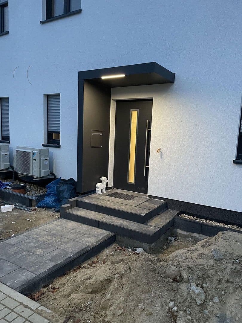 Pronájem domu 130 m², pozemek 300 m², Burgundstraße 22, Ludwigsfelde, Braniborsko Pronájem domu 130 m², pozemek 300 m², Burgundstraße 22, Ludwigsfelde, Braniborsko