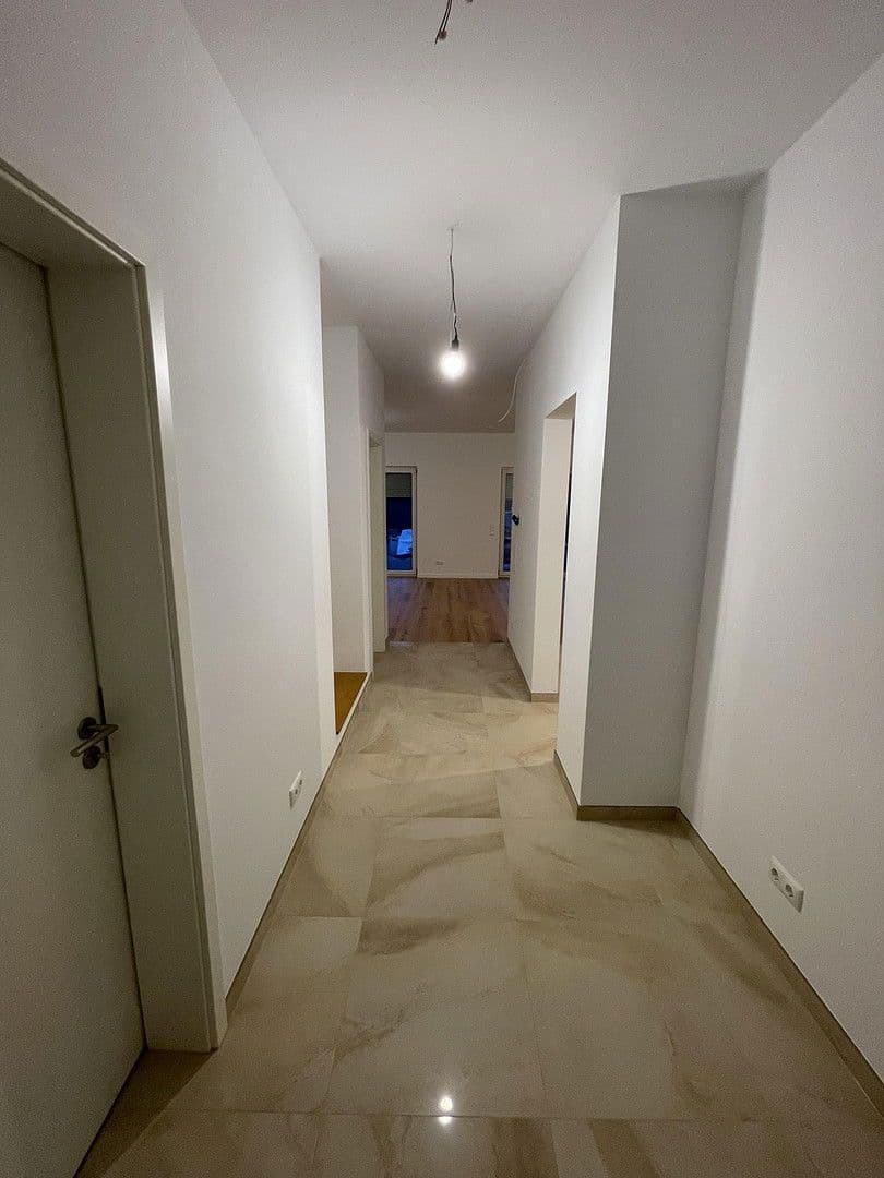 Pronájem domu 130 m², pozemek 300 m², Burgundstraße 22, Ludwigsfelde, Braniborsko Pronájem domu 130 m², pozemek 300 m², Burgundstraße 22, Ludwigsfelde, Braniborsko
