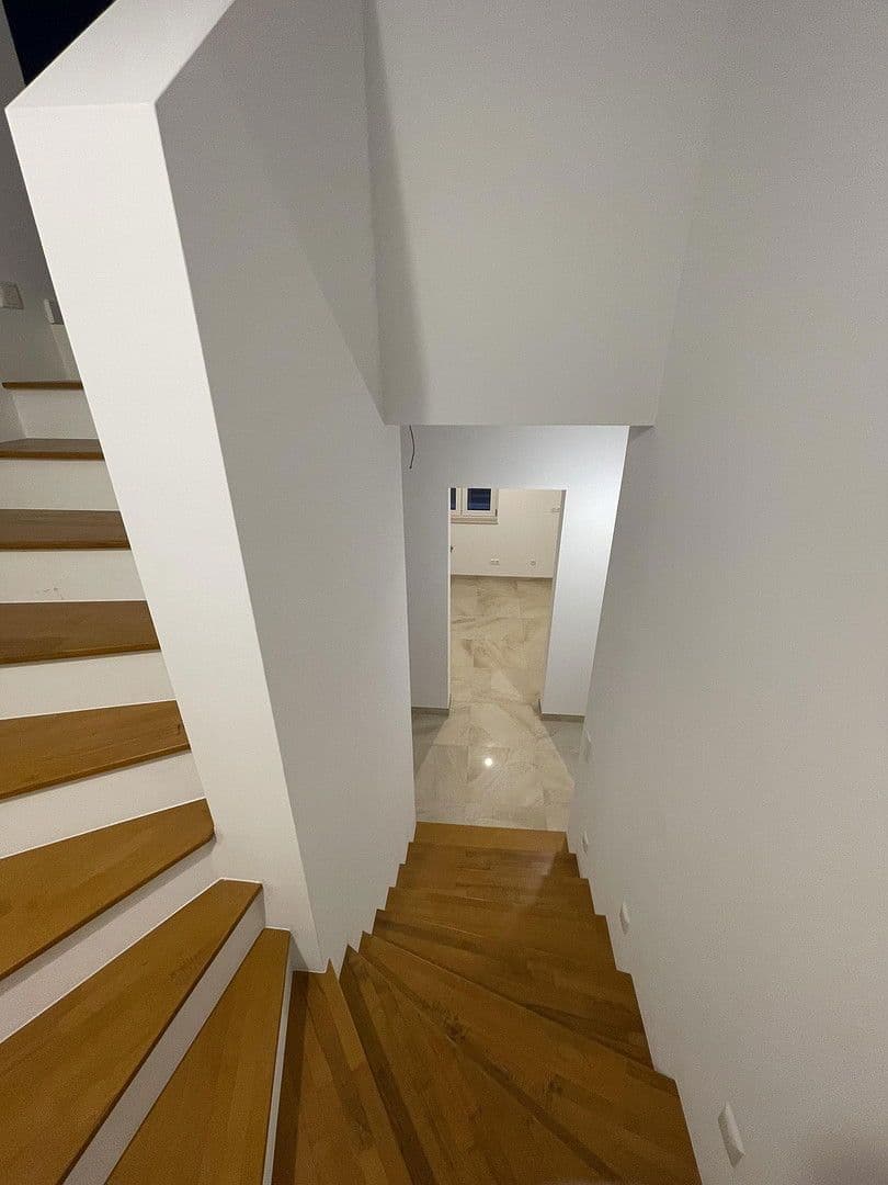 Pronájem domu 130 m², pozemek 300 m², Burgundstraße 22, Ludwigsfelde, Braniborsko Pronájem domu 130 m², pozemek 300 m², Burgundstraße 22, Ludwigsfelde, Braniborsko