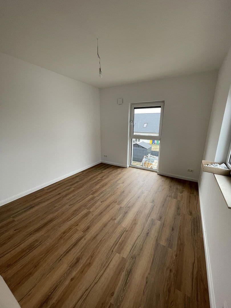 Pronájem domu 130 m², pozemek 300 m², Burgundstraße 22, Ludwigsfelde, Braniborsko Pronájem domu 130 m², pozemek 300 m², Burgundstraße 22, Ludwigsfelde, Braniborsko