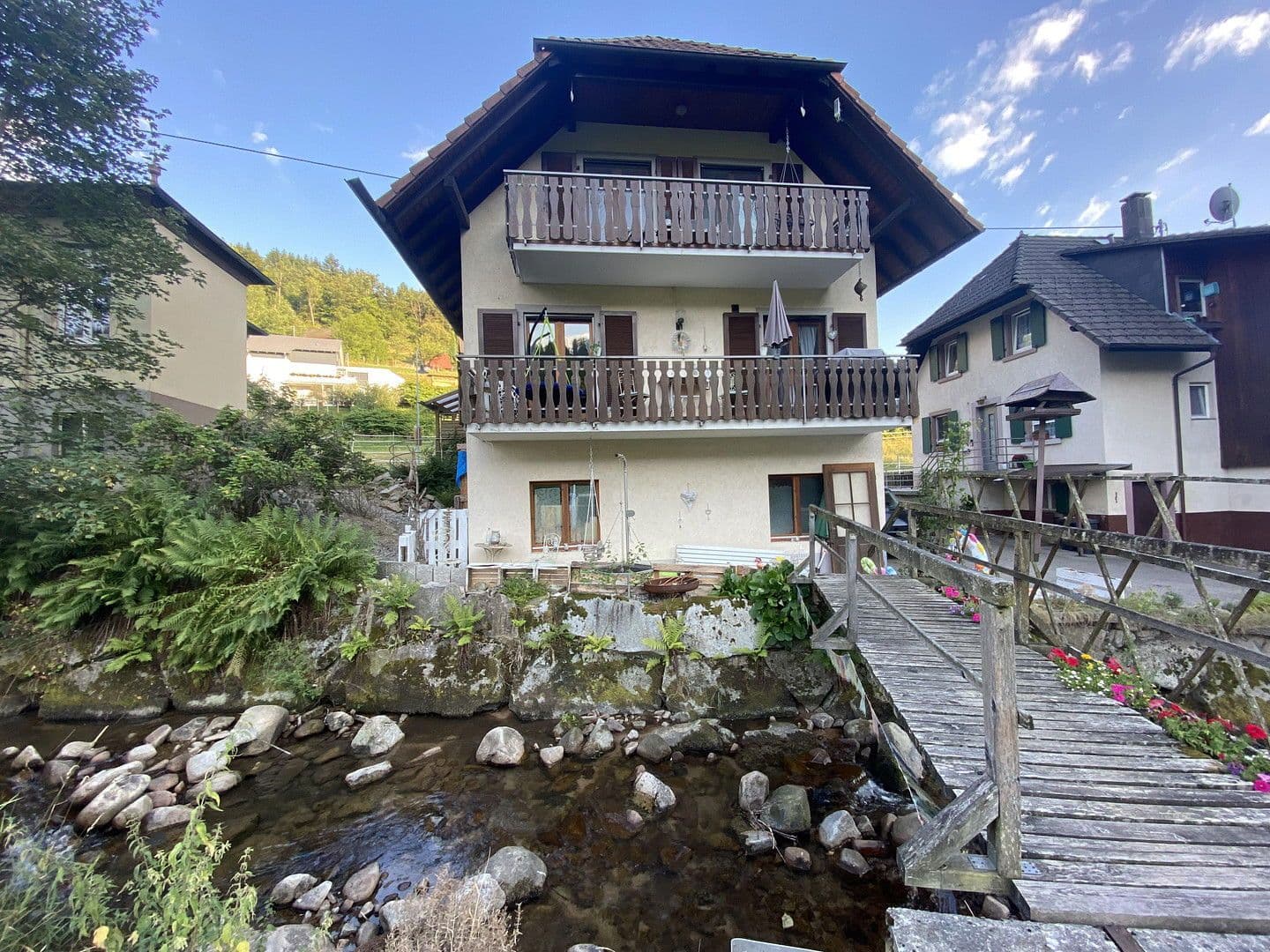 Prodej domu 180 m², pozemek 1.279 m², Malsburg-Marzell, Bádensko-Württembersko Prodej domu 180 m², pozemek 1.279 m², Malsburg-Marzell, Bádensko-Württembersko