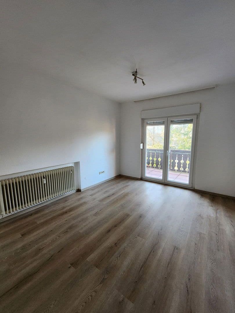 Prodej domu 653 m², pozemek 1.470 m², Bad Liebenzell, Bádensko-Württembersko Prodej domu 653 m², pozemek 1.470 m², Bad Liebenzell, Bádensko-Württembersko