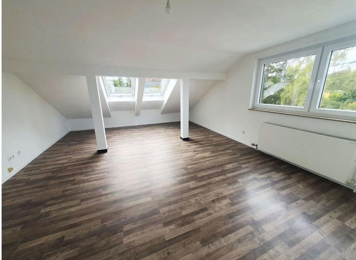 Prodej domu 149 m², pozemek 383 m², Armsündersteige 79/1, Heilbronn, Bádensko-Württembersko Prodej domu 149 m², pozemek 383 m², Armsündersteige 79/1, Heilbronn, Bádensko-Württembersko