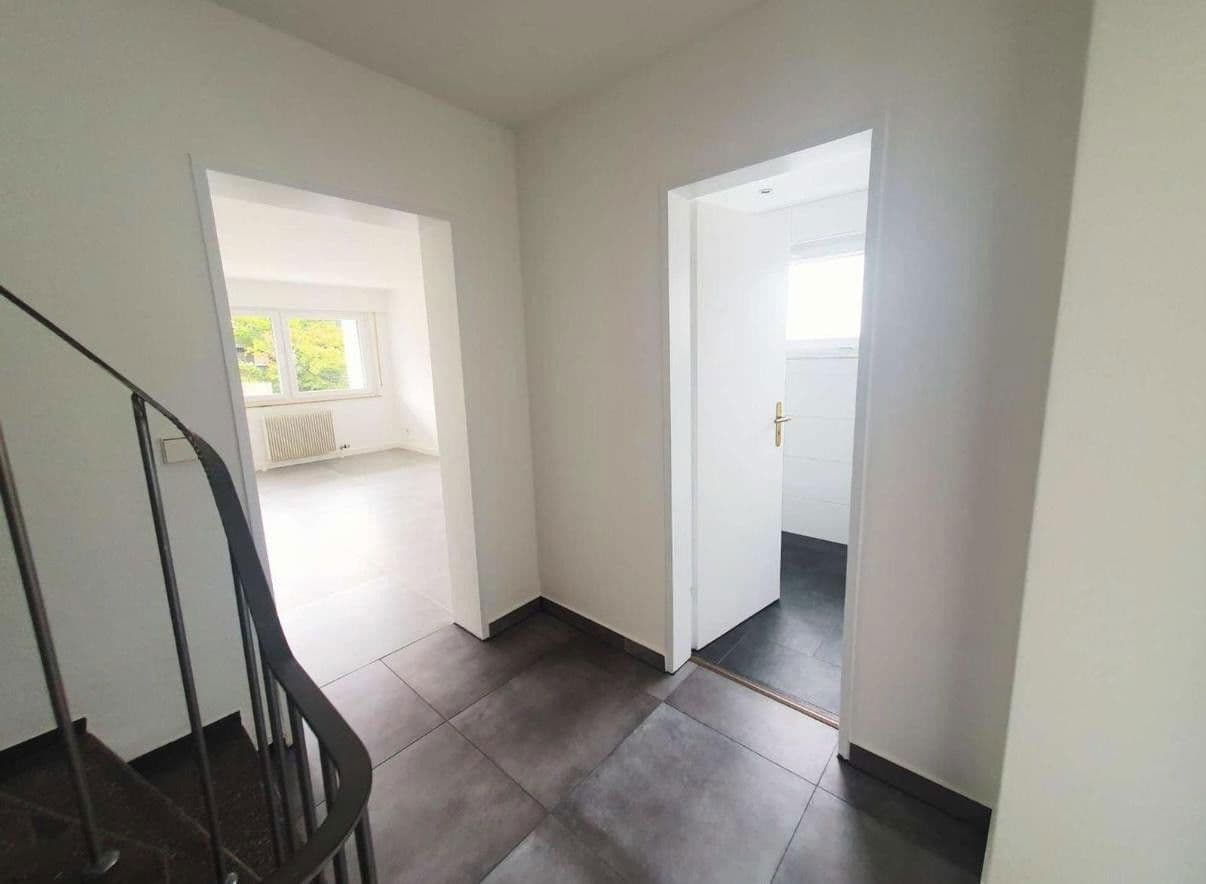 Prodej domu 149 m², pozemek 383 m², Armsündersteige 79/1, Heilbronn, Bádensko-Württembersko Prodej domu 149 m², pozemek 383 m², Armsündersteige 79/1, Heilbronn, Bádensko-Württembersko