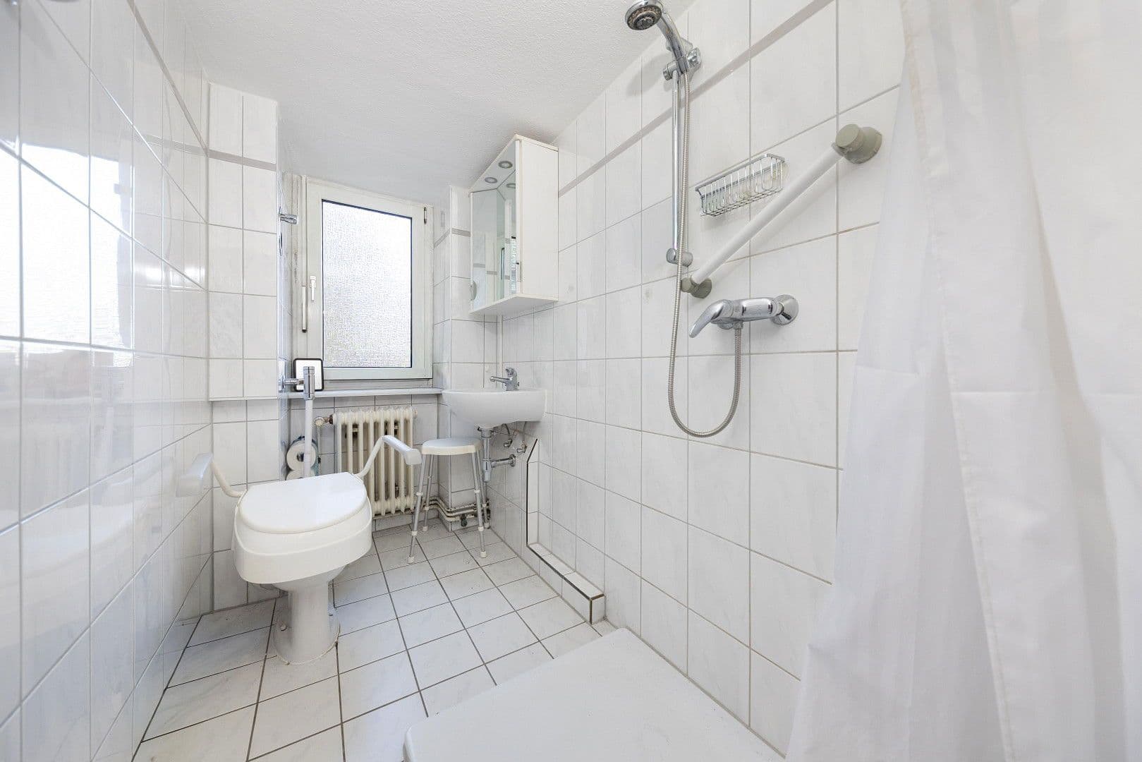 Prodej bytu 2+1 64 m², Unter den Eichen 55, Berlin, Berlín Prodej bytu 2+1 64 m², Unter den Eichen 55, Berlin, Berlín