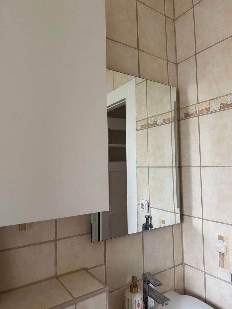 Pronájem bytu 1+1 35 m², Wolmirstedter Weg 7, Berlin, Berlín Pronájem bytu 1+1 35 m², Wolmirstedter Weg 7, Berlin, Berlín