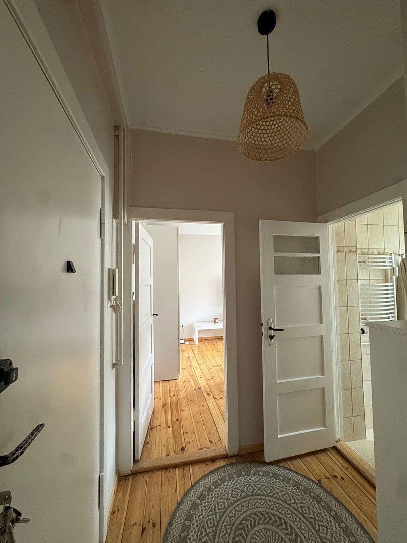 Pronájem bytu 1+1 35 m², Wolmirstedter Weg 7, Berlin, Berlín Pronájem bytu 1+1 35 m², Wolmirstedter Weg 7, Berlin, Berlín