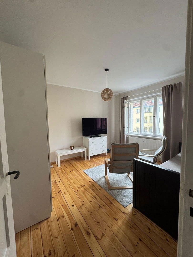 Pronájem bytu 1+1 35 m², Wolmirstedter Weg 7, Berlin, Berlín Pronájem bytu 1+1 35 m², Wolmirstedter Weg 7, Berlin, Berlín