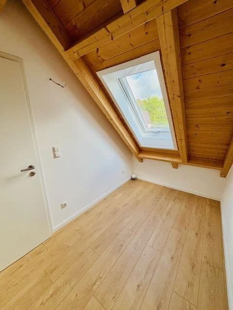 Prodej domu 125 m², pozemek 144 m², Herzogenaurach, Bavorsko Prodej domu 125 m², pozemek 144 m², Herzogenaurach, Bavorsko