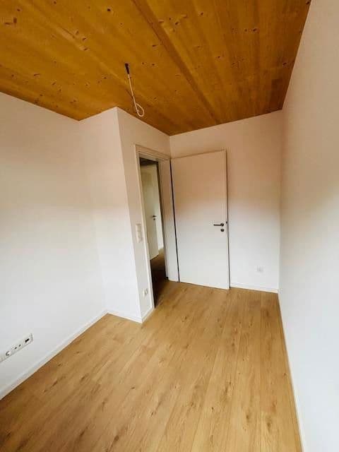 Prodej domu 125 m², pozemek 144 m², Herzogenaurach, Bavorsko Prodej domu 125 m², pozemek 144 m², Herzogenaurach, Bavorsko