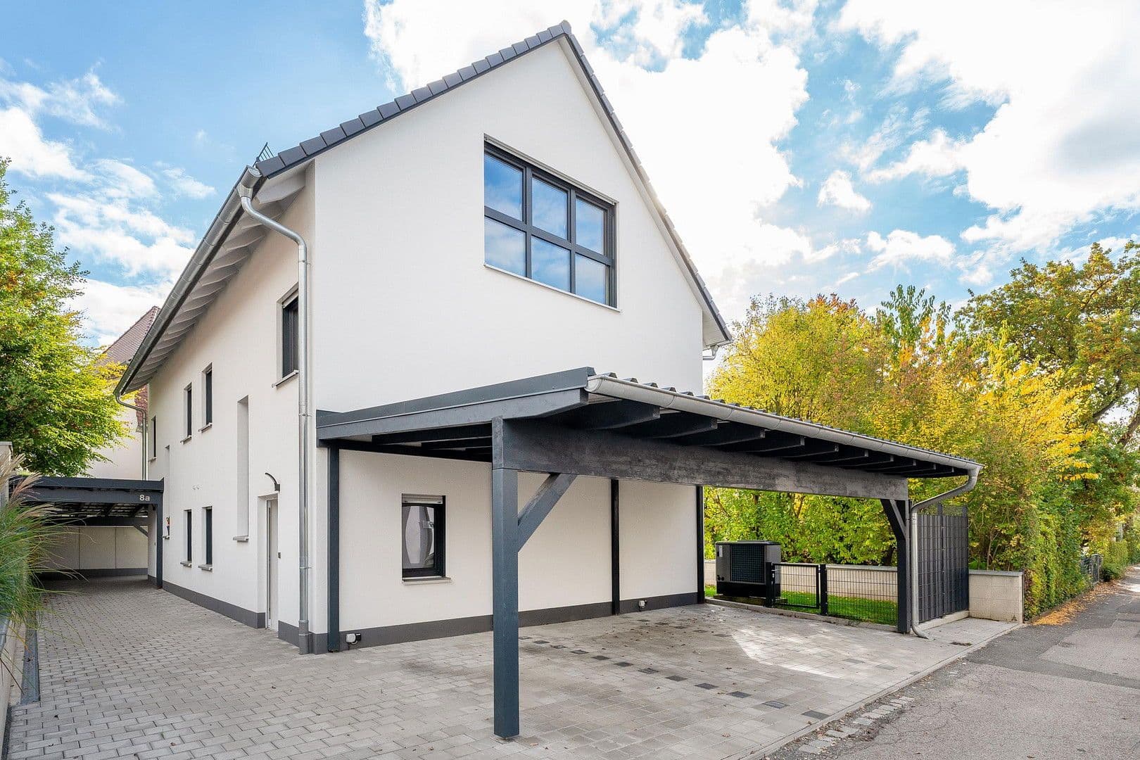 Prodej domu 125 m², pozemek 144 m², Herzogenaurach, Bavorsko Prodej domu 125 m², pozemek 144 m², Herzogenaurach, Bavorsko