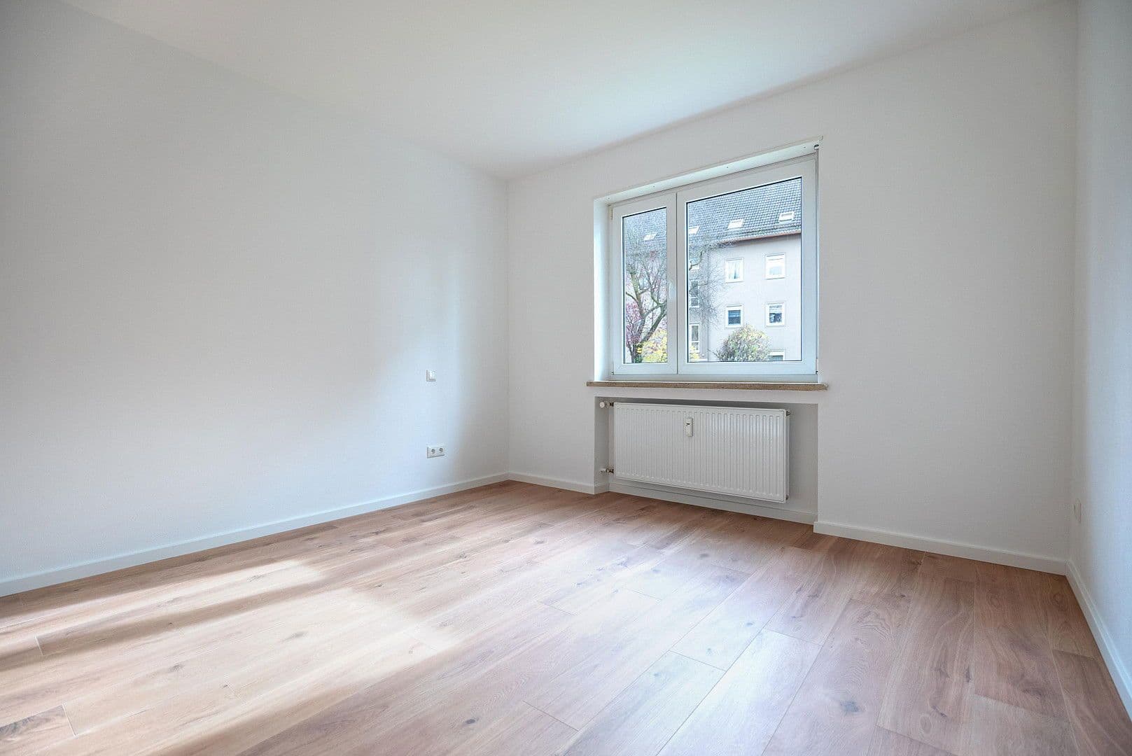 Pronájem bytu 2+1 52 m², Brunnenstraße 46a, Augsburg, Bavorsko Pronájem bytu 2+1 52 m², Brunnenstraße 46a, Augsburg, Bavorsko