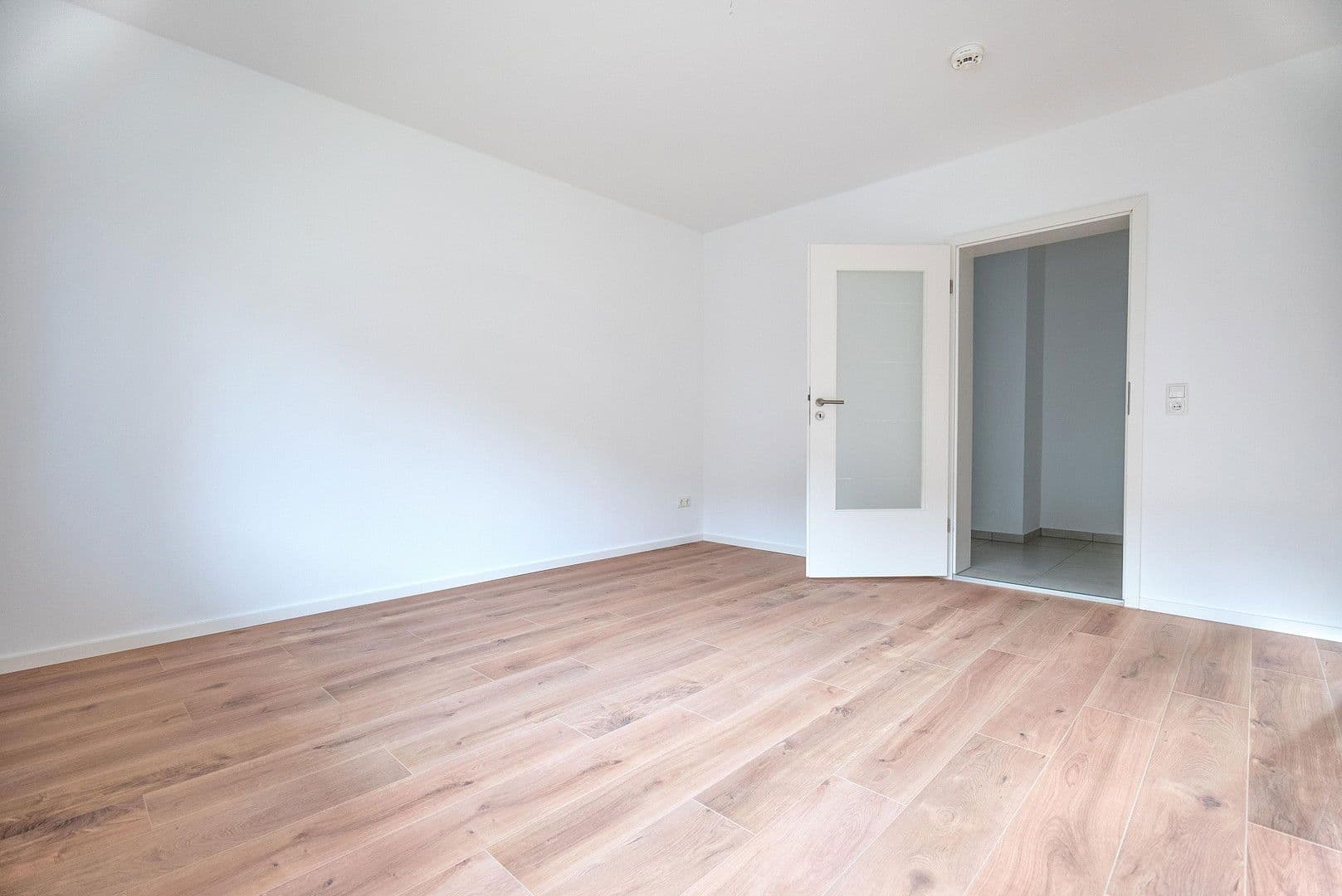 Pronájem bytu 2+1 52 m², Brunnenstraße 46a, Augsburg, Bavorsko Pronájem bytu 2+1 52 m², Brunnenstraße 46a, Augsburg, Bavorsko