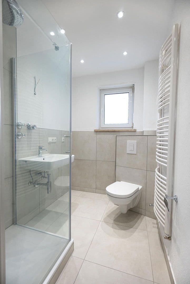 Pronájem bytu 2+1 52 m², Brunnenstraße 46a, Augsburg, Bavorsko Pronájem bytu 2+1 52 m², Brunnenstraße 46a, Augsburg, Bavorsko