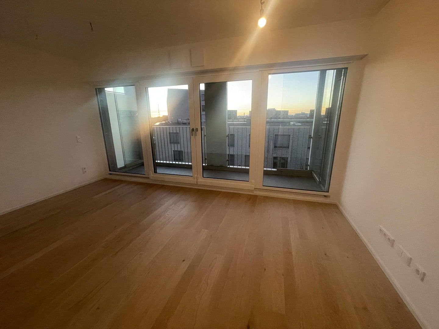Pronájem bytu 1+1 31 m², Hermine-von-Parish-Str. 39, München, Bavorsko Pronájem bytu 1+1 31 m², Hermine-von-Parish-Str. 39, München, Bavorsko