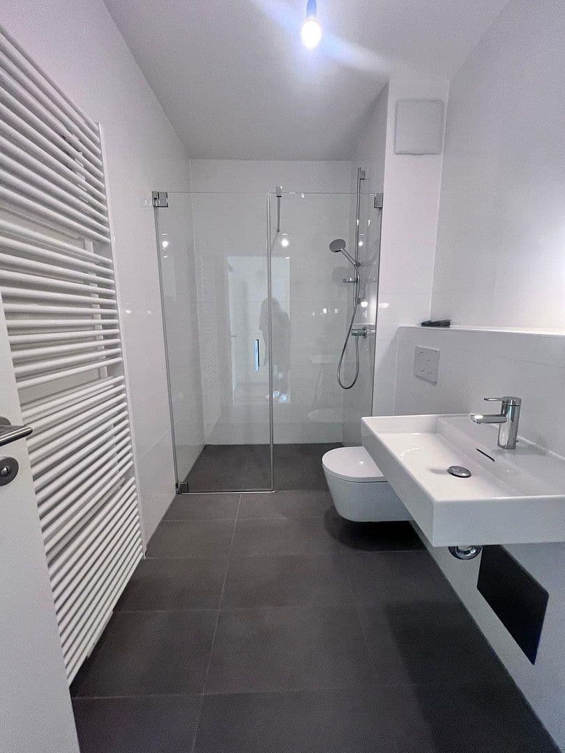 Pronájem bytu 1+1 31 m², Hermine-von-Parish-Str. 39, München, Bavorsko Pronájem bytu 1+1 31 m², Hermine-von-Parish-Str. 39, München, Bavorsko