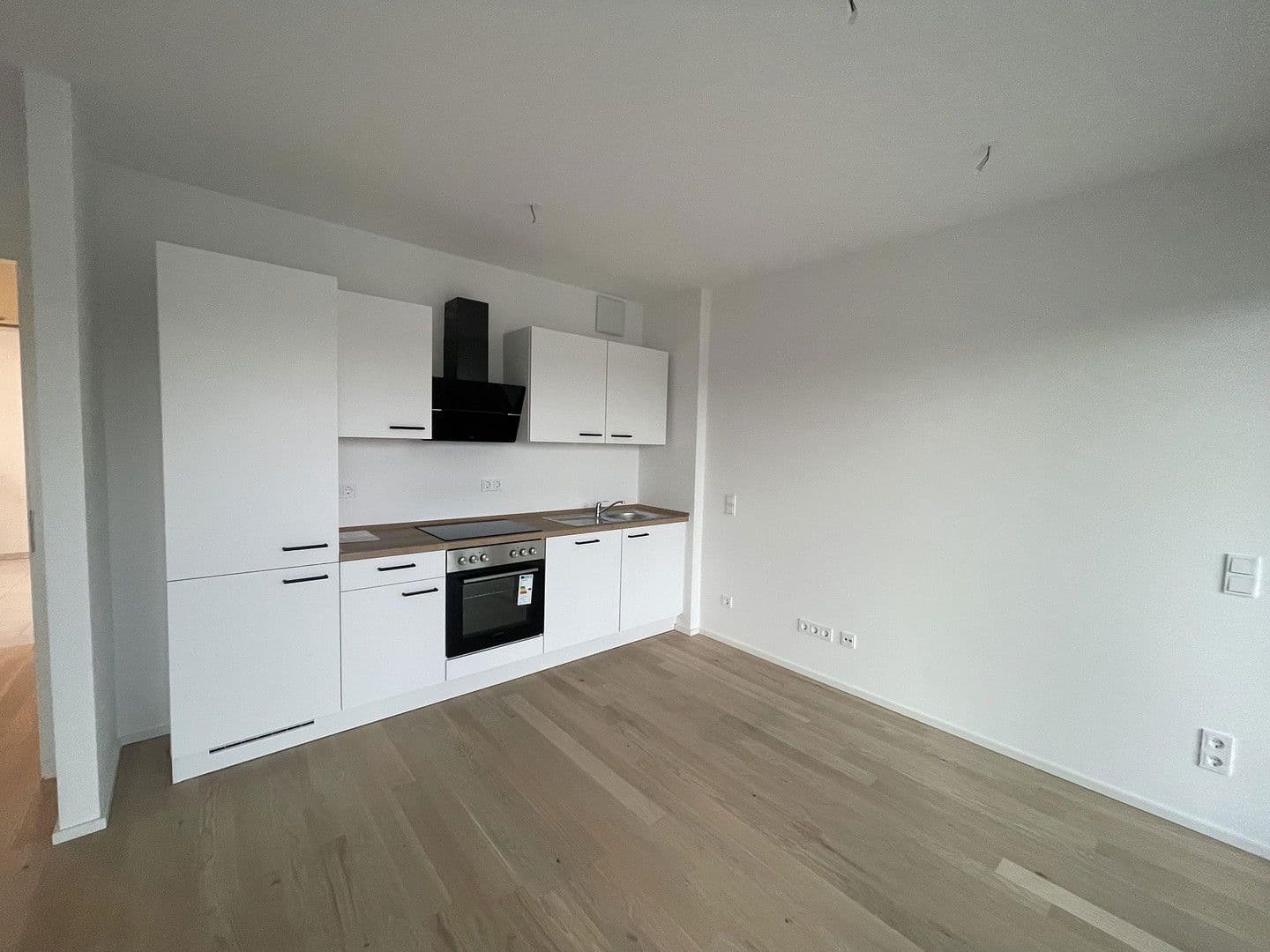 Pronájem bytu 1+1 31 m², Hermine-von-Parish-Str. 39, München, Bavorsko Pronájem bytu 1+1 31 m², Hermine-von-Parish-Str. 39, München, Bavorsko