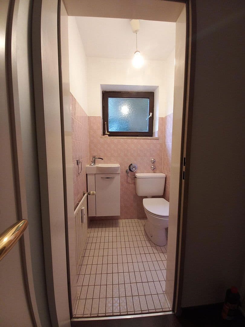 Prodej bytu 3+1 78 m², Bergstraße 16, Krailling, Bavorsko Prodej bytu 3+1 78 m², Bergstraße 16, Krailling, Bavorsko