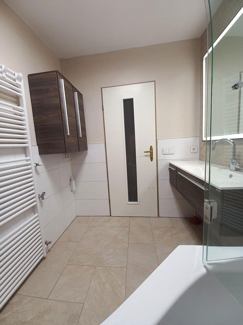 Prodej bytu 3+1 78 m², Bergstraße 16, Krailling, Bavorsko Prodej bytu 3+1 78 m², Bergstraße 16, Krailling, Bavorsko