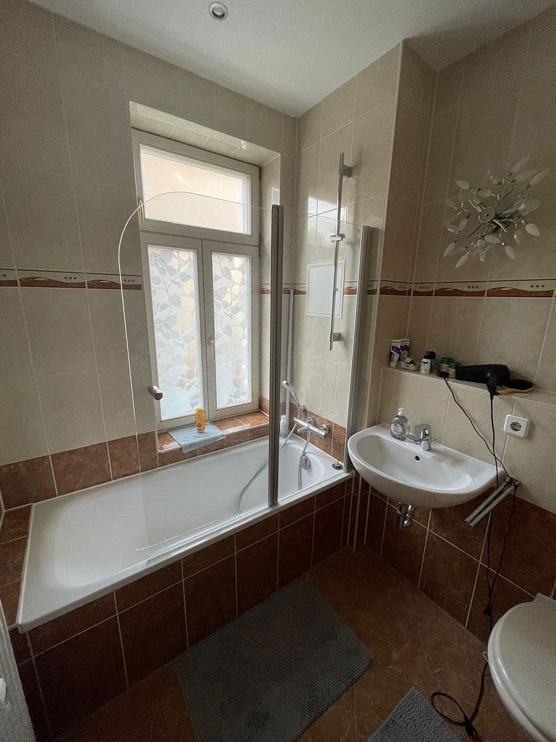 Pronájem bytu 2+1 53 m², Oststraße 76, Leipzig, Sasko Pronájem bytu 2+1 53 m², Oststraße 76, Leipzig, Sasko