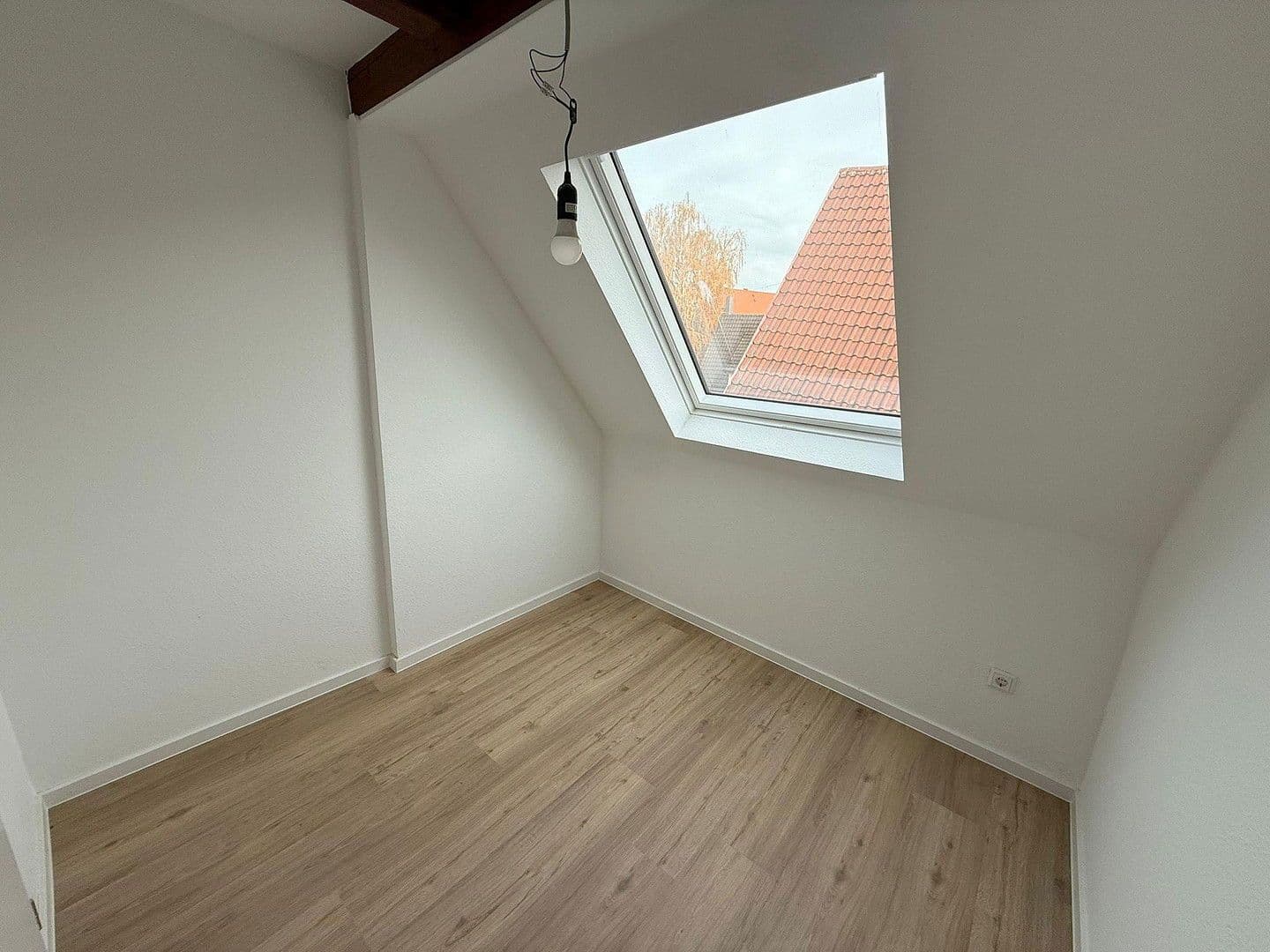 Pronájem bytu 3+1 56 m², Marktstraße 17, Öhringen, Bádensko-Württembersko Pronájem bytu 3+1 56 m², Marktstraße 17, Öhringen, Bádensko-Württembersko