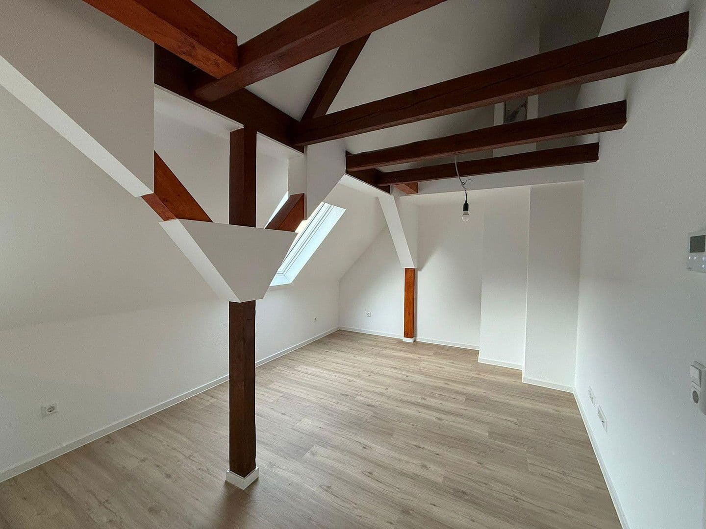 Pronájem bytu 3+1 56 m², Marktstraße 17, Öhringen, Bádensko-Württembersko Pronájem bytu 3+1 56 m², Marktstraße 17, Öhringen, Bádensko-Württembersko