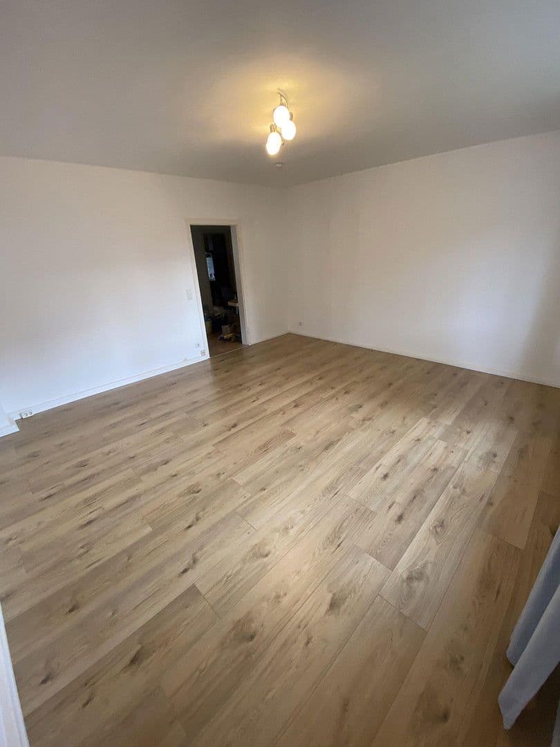 Pronájem bytu 2+1 64 m², Essen, Severní Porýní-Vestfálsko Pronájem bytu 2+1 64 m², Essen, Severní Porýní-Vestfálsko