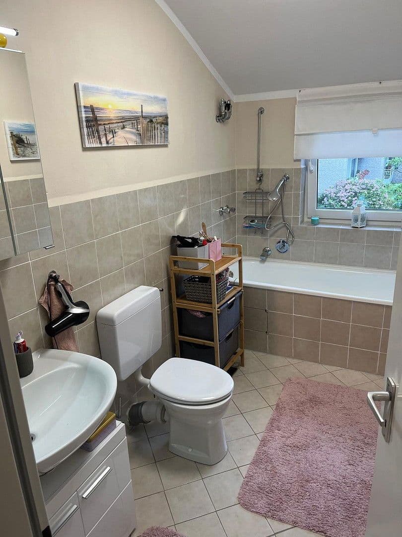 Pronájem domu 143 m², pozemek 300 m², Fröbelstraße 10, Burgwedel, Dolní Sasko Pronájem domu 143 m², pozemek 300 m², Fröbelstraße 10, Burgwedel, Dolní Sasko